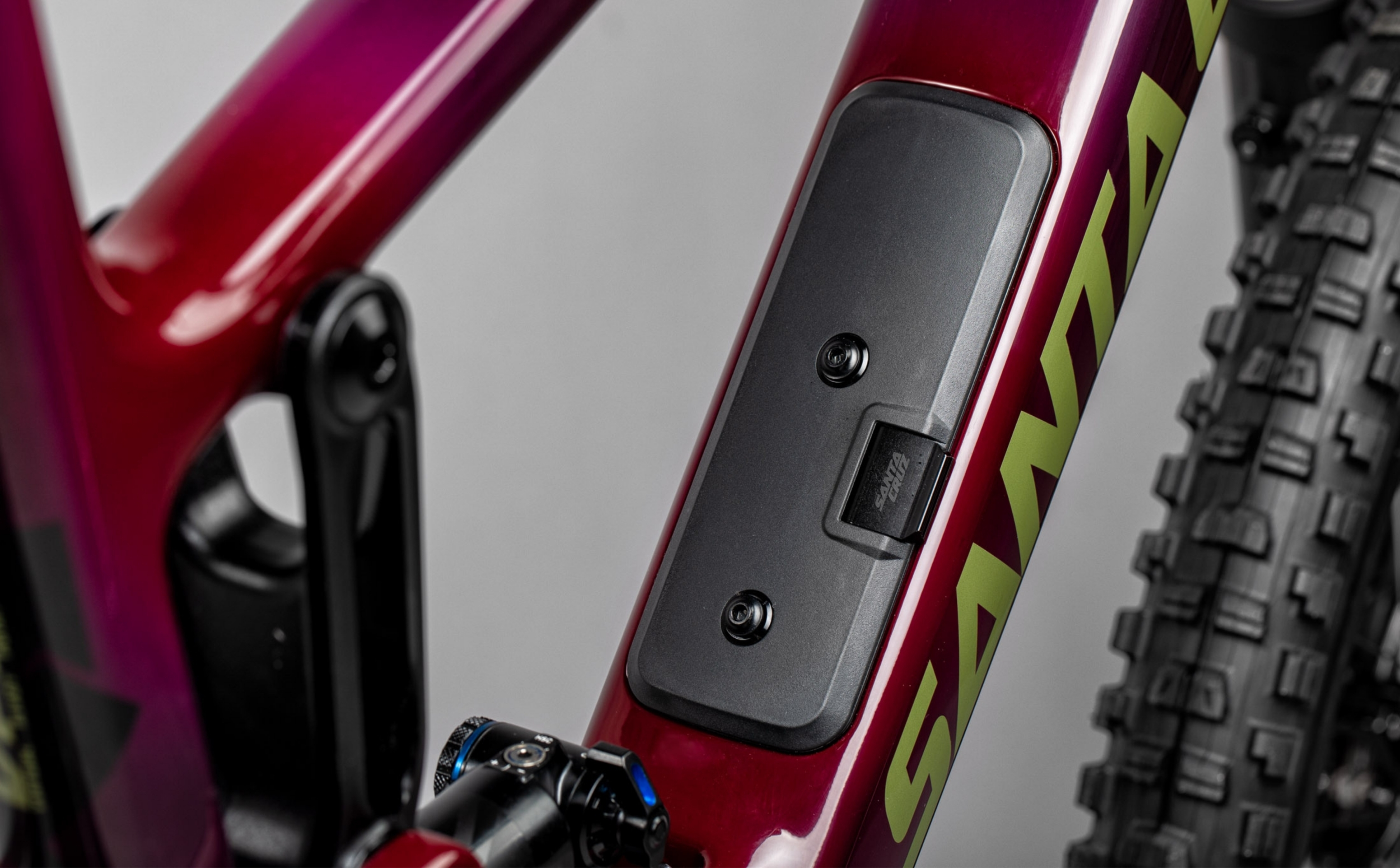 Santa Cruz Hightower 3 Carbon C S-Kit Details